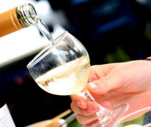 Gelukkig: Klink ziet af van verbod op happy hours